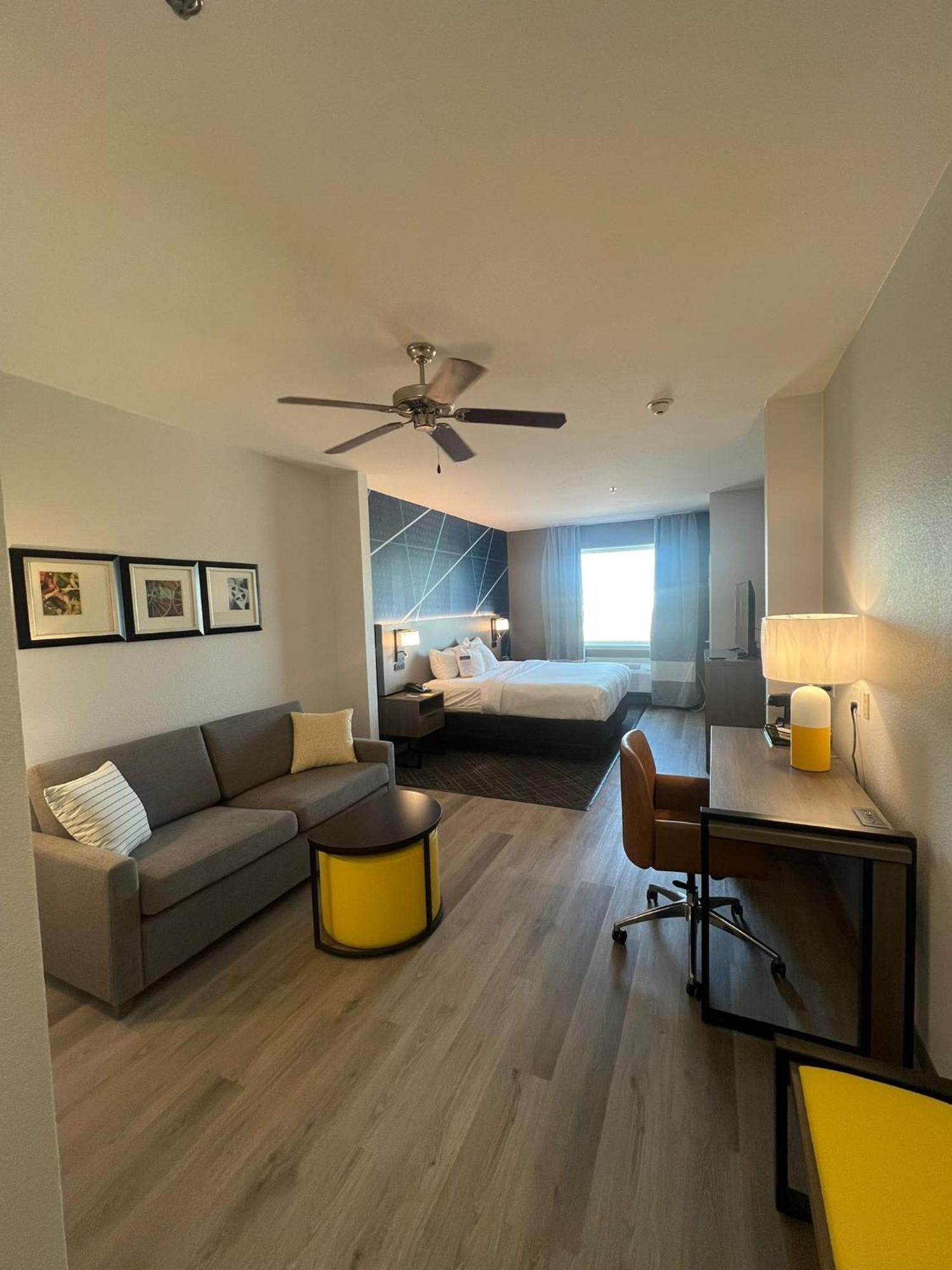 Comfort Suites San Angelo Near University Exterior photo